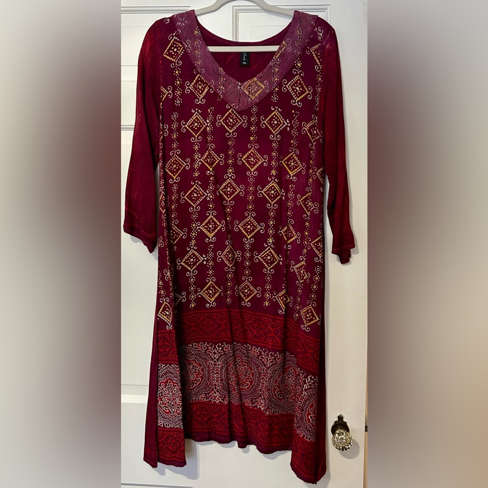 Sacred Threads Batik Dress OS Burgundy Maroon Lace at Collar Swimsuit coverup